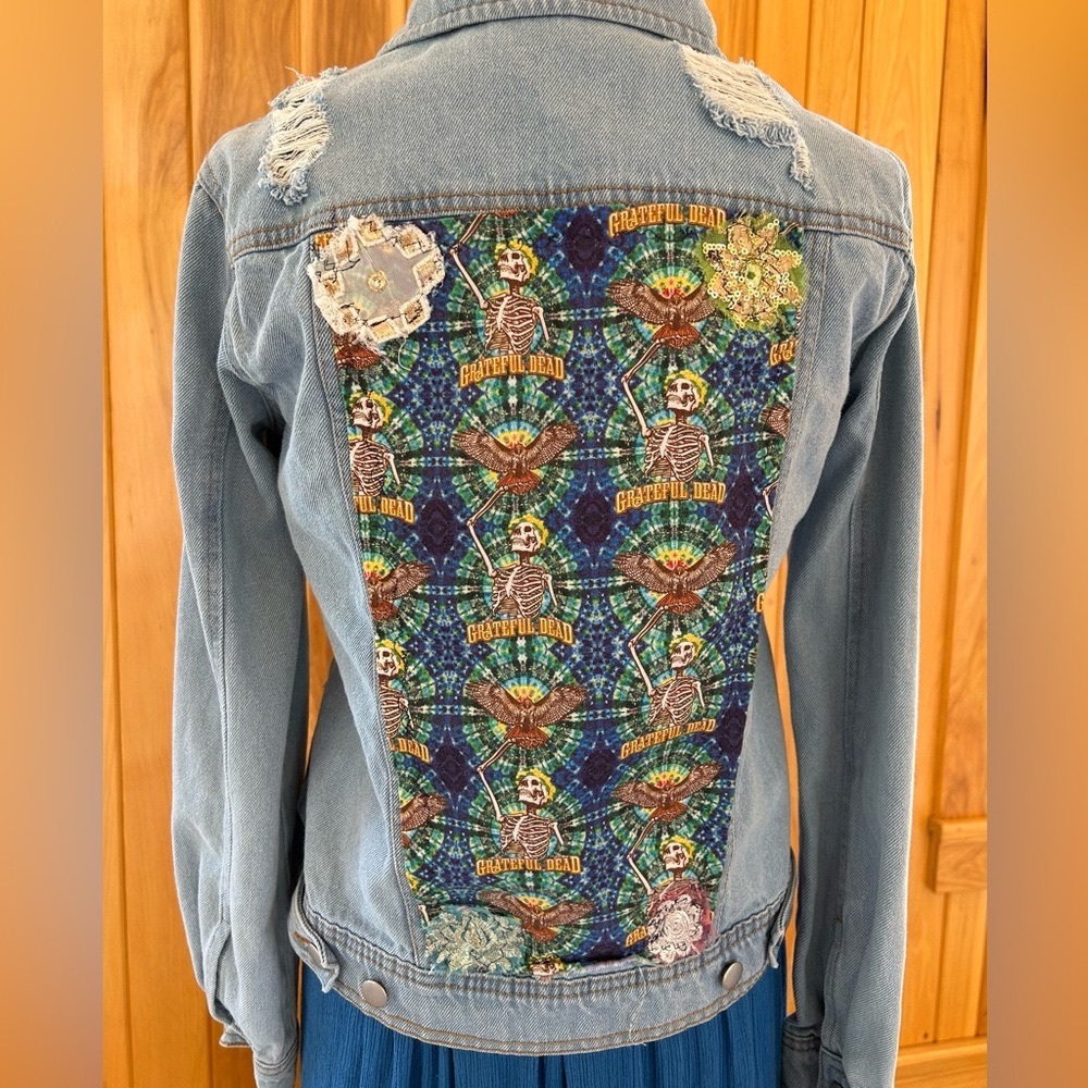 Grateful Dead Hand Embellished Distressed Denim Jacket; Grateful Dead - Picture 4 of 11